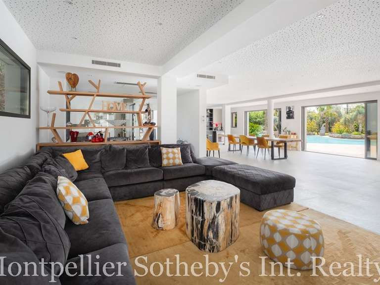 Propriété Baillargues - 8 chambres - 853m²