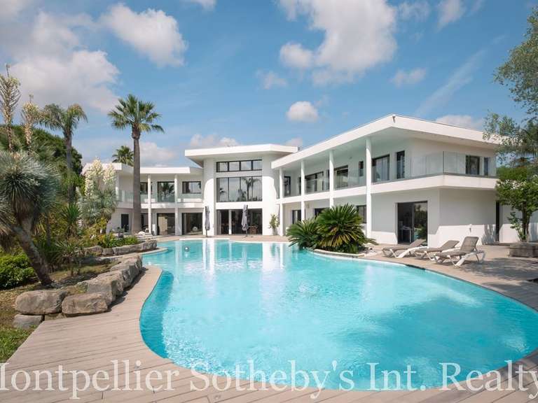 Propriété Baillargues - 8 chambres - 853m²