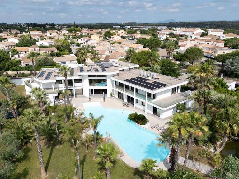 Propriété Baillargues - 8 chambres - 853m²