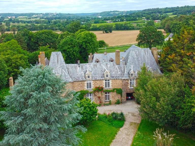 Château Bain-de-Bretagne - 8 chambres - 560m²