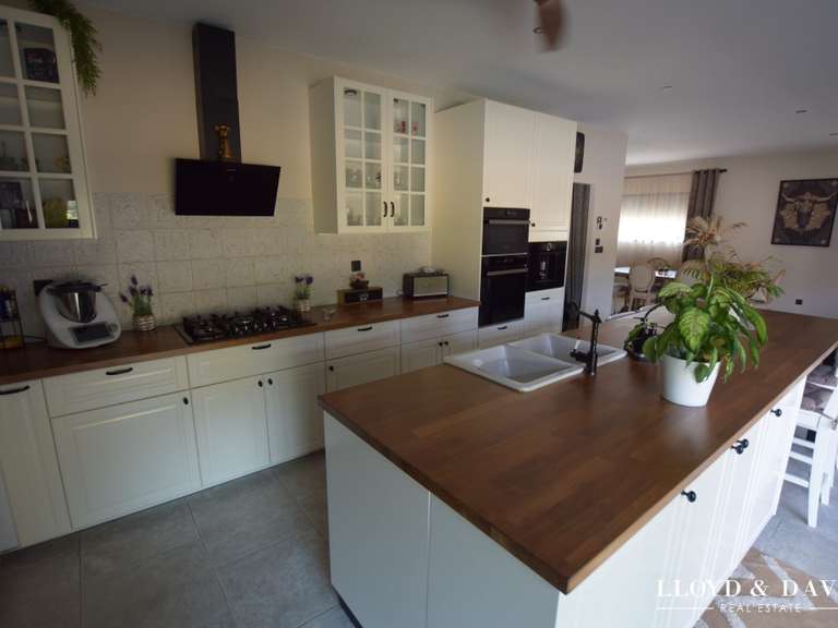 Maison Baix - 4 chambres - 165m²