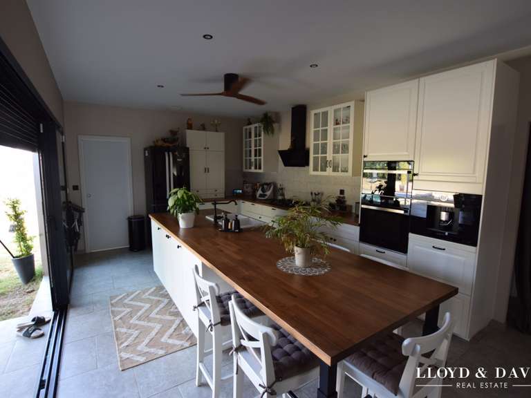Maison Baix - 4 chambres - 165m²