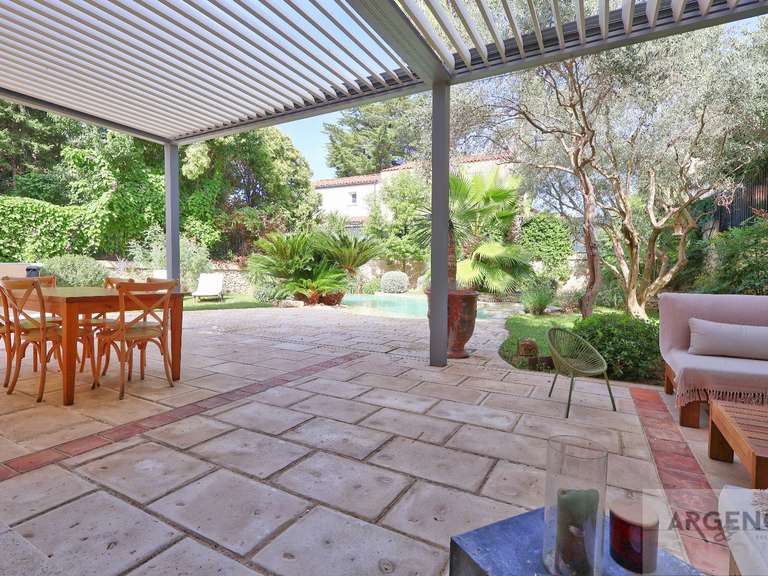 Maison Balaruc-les-Bains - 5 chambres - 282m²