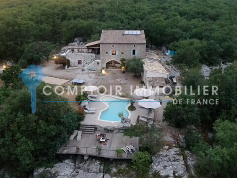 Maison Balazuc - 7 chambres - 300m²