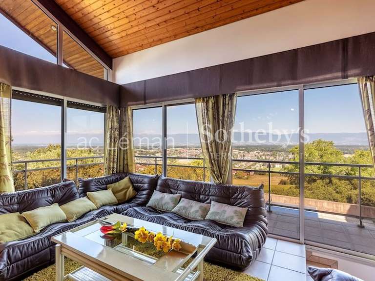 Maison Ballaison - 4 chambres - 246m²