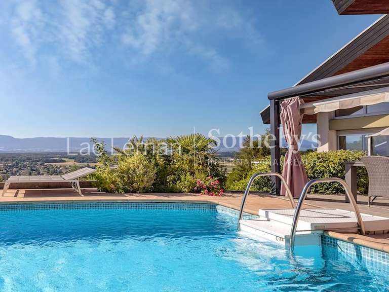 Maison Ballaison - 4 chambres - 246m²