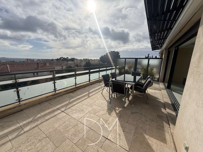 Appartement avec Vue sur mer Bandol - 2 chambres - 85m²