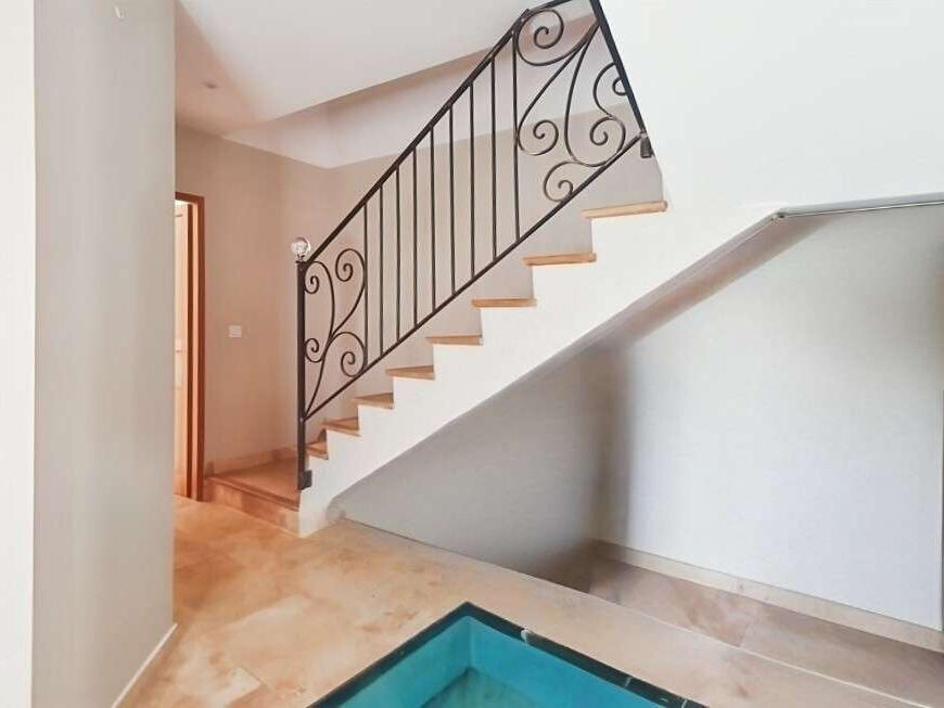House Bandol