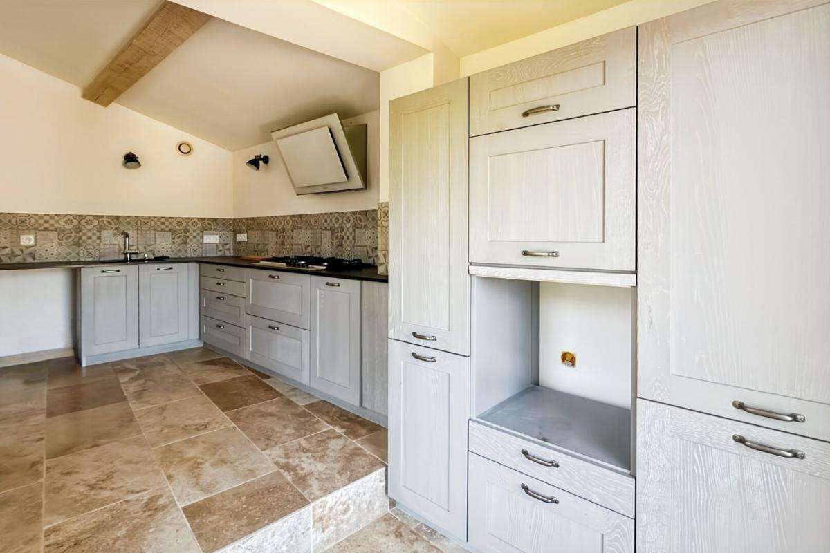 House Bandol