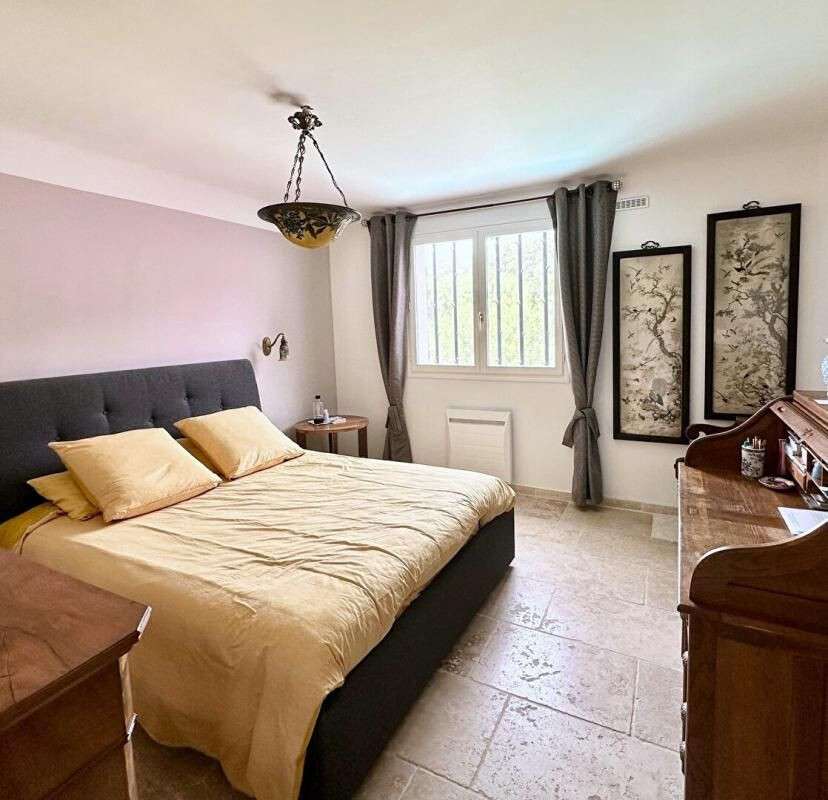 House Bandol