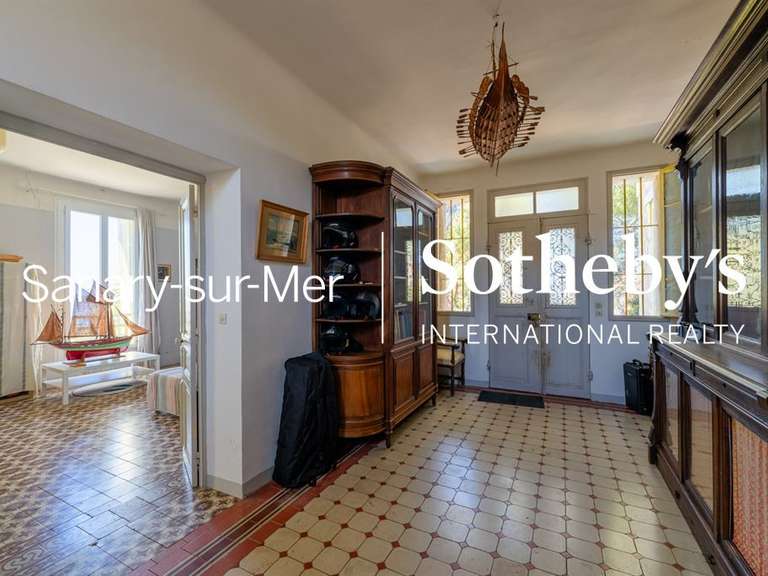 House Bandol - 5 bedrooms - 330m²