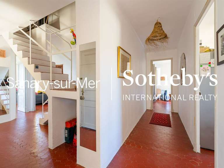 House Bandol - 5 bedrooms - 330m²