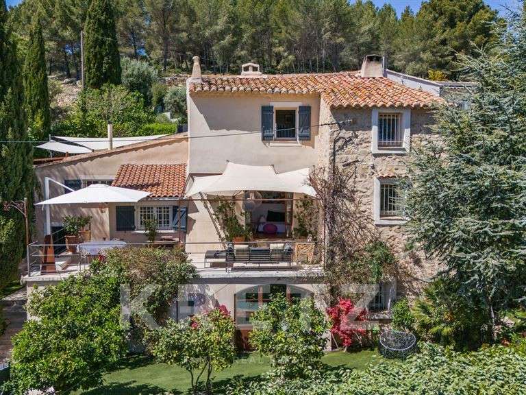 House Bandol