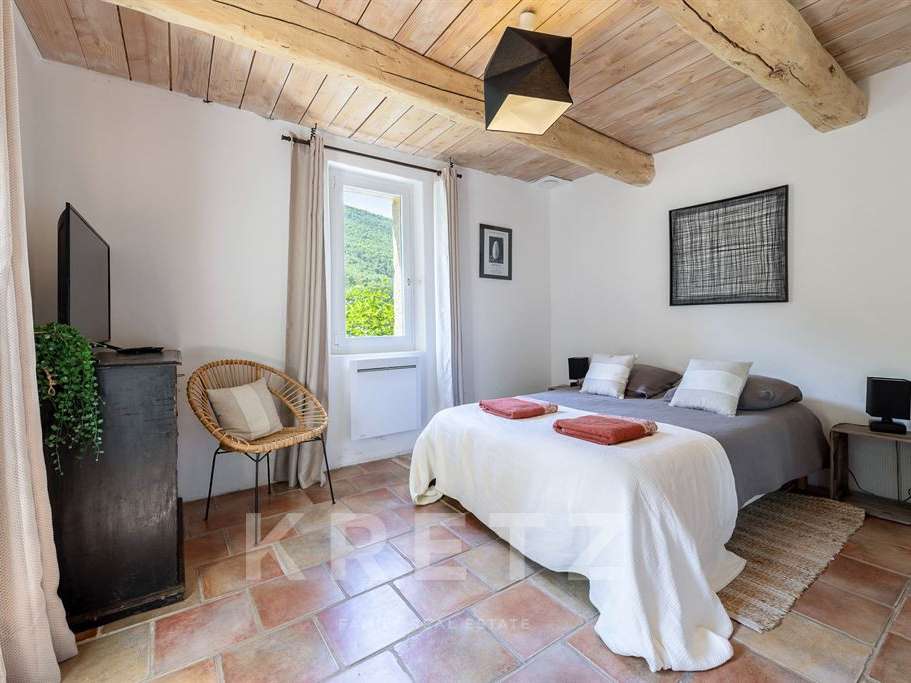 Maison Banon