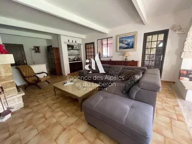 Maison Barbentane - 3 chambres - 212m²