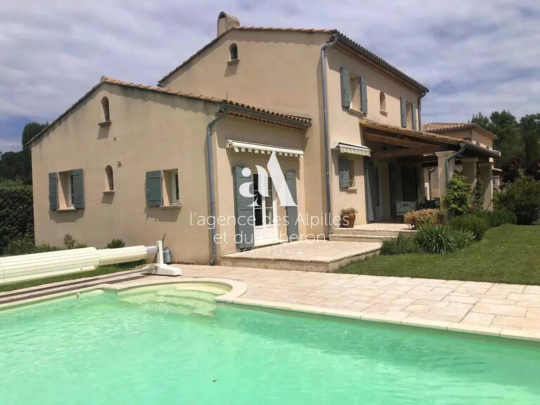 Maison Barbentane - 4 chambres - 146m²