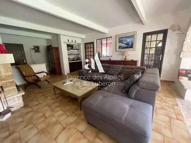 Maison Barbentane - 5 chambres - 230m²