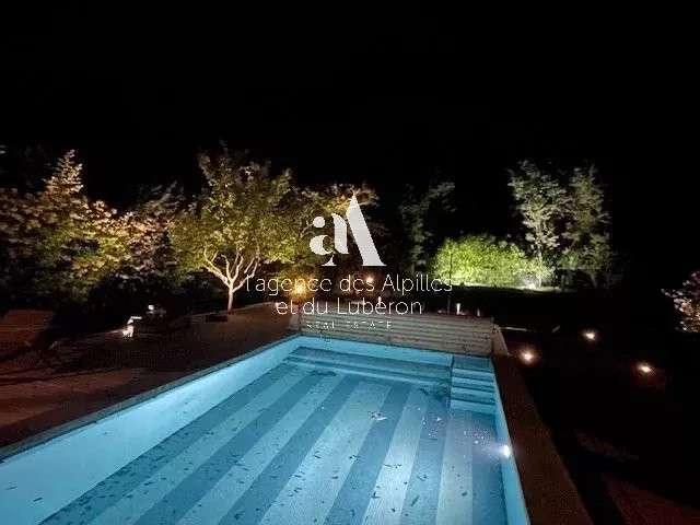 Maison Barbentane - 5 chambres - 230m²