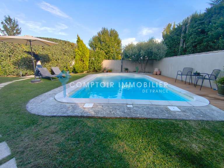 Maison Barbentane - 6 chambres - 308m²