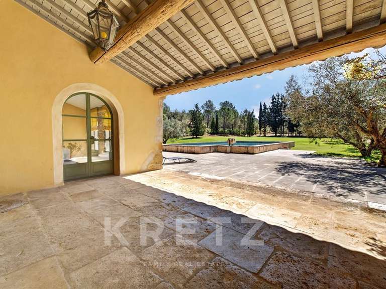 Maison Barbentane - 7 chambres - 485m²