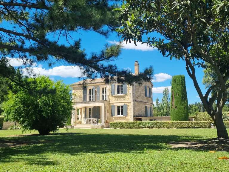 Maison Barbentane - 4 chambres - 121m²