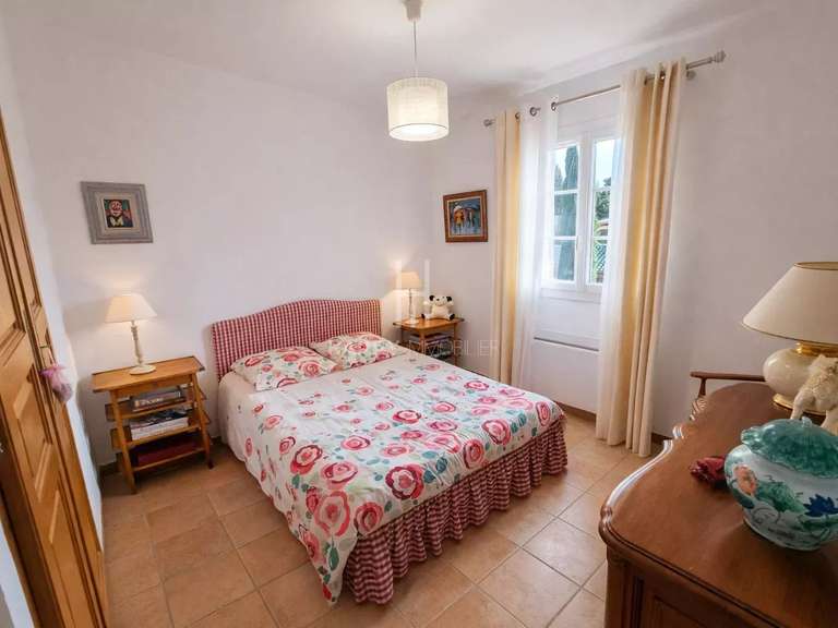 Maison Barbentane - 4 chambres - 176m²