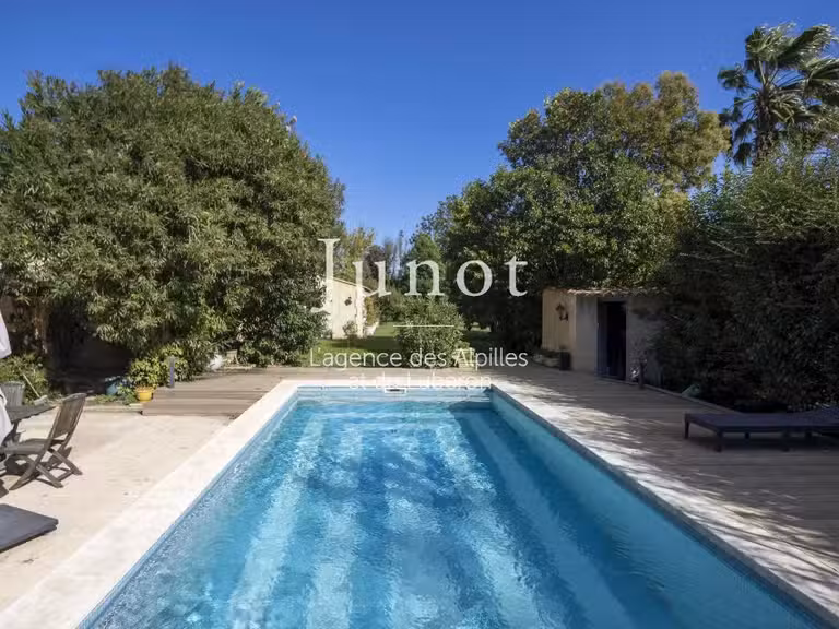 Maison Barbentane - 5 chambres - 230m²