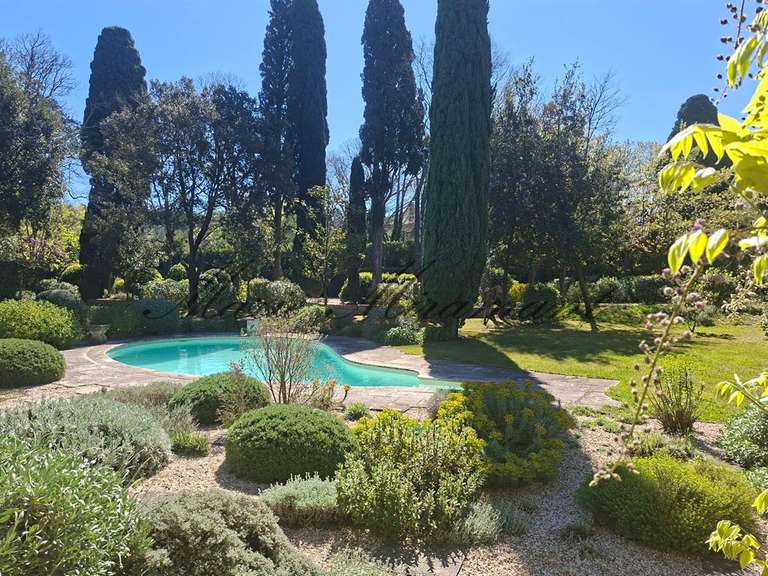 Propriété Barbentane - 6 chambres - 300m²