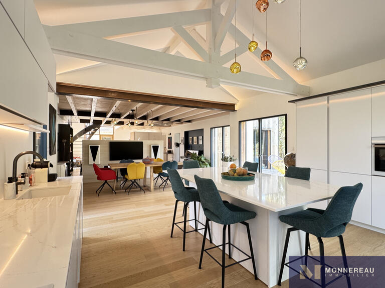 Maison Barbezieux-Saint-Hilaire - 4 chambres - 190m²