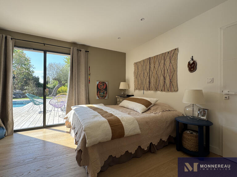 Maison Barbezieux-Saint-Hilaire - 4 chambres - 190m²