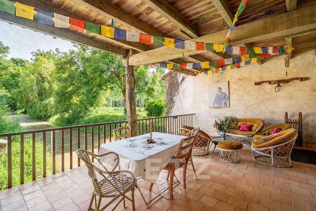House Barbezieux-Saint-Hilaire