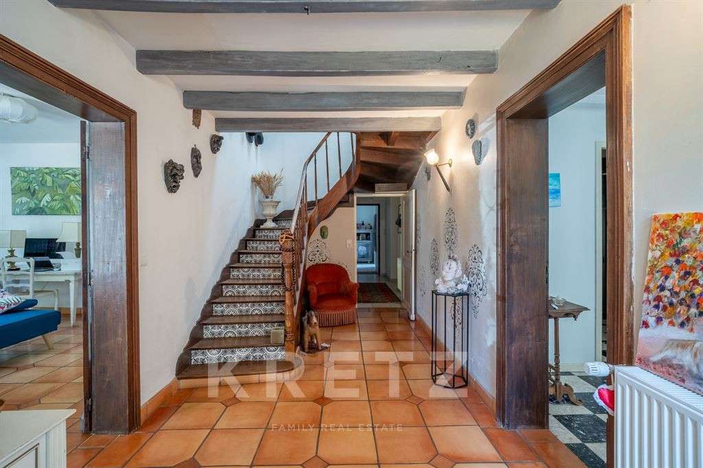 House Barbezieux-Saint-Hilaire