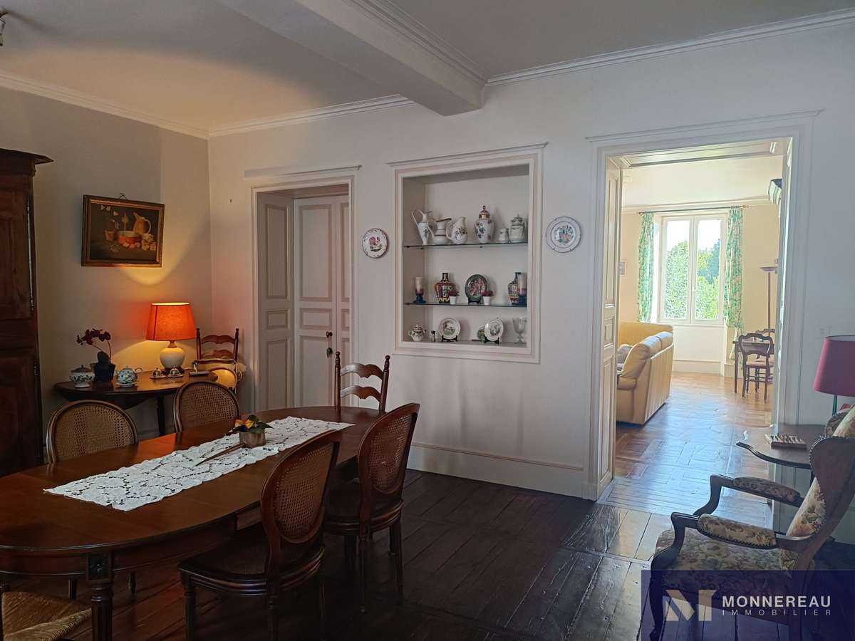 Maison Barbezieux-Saint-Hilaire