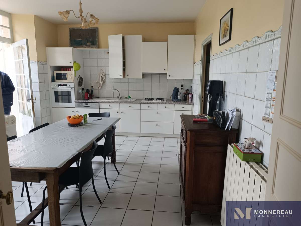 Maison Barbezieux-Saint-Hilaire