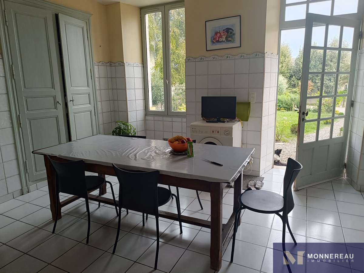 Maison Barbezieux-Saint-Hilaire