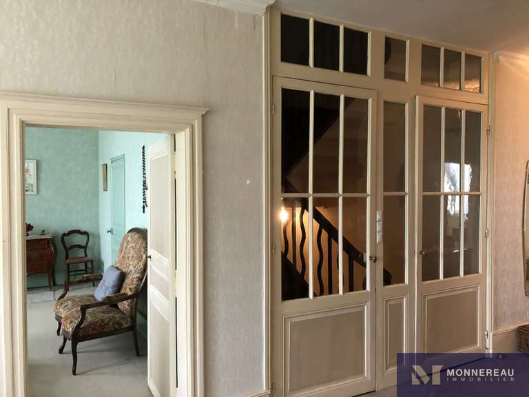 Maison Barbezieux-Saint-Hilaire - 9 chambres - 384m²