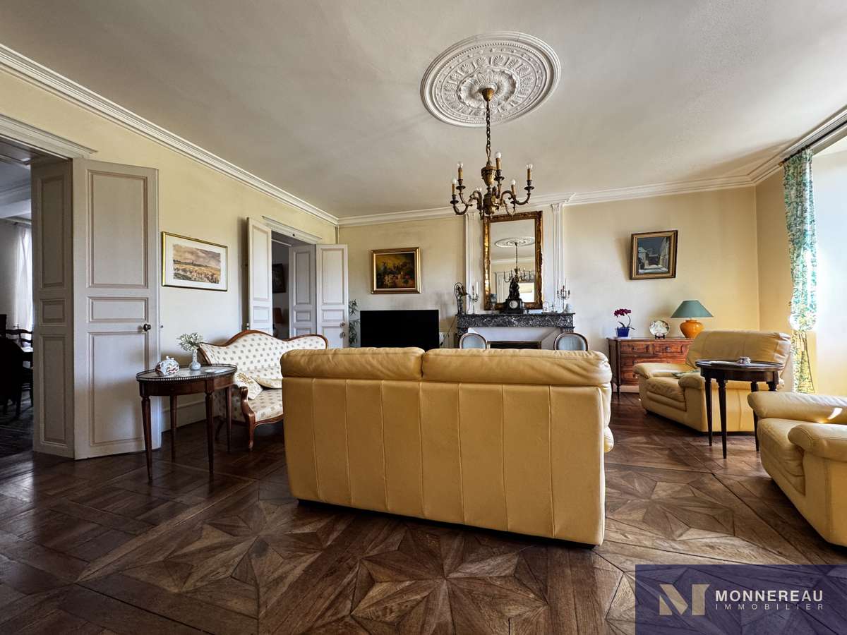 Maison Barbezieux-Saint-Hilaire