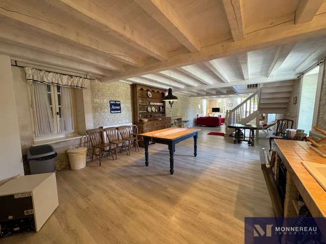 House Barbezieux-Saint-Hilaire - 12 bedrooms - 632m²