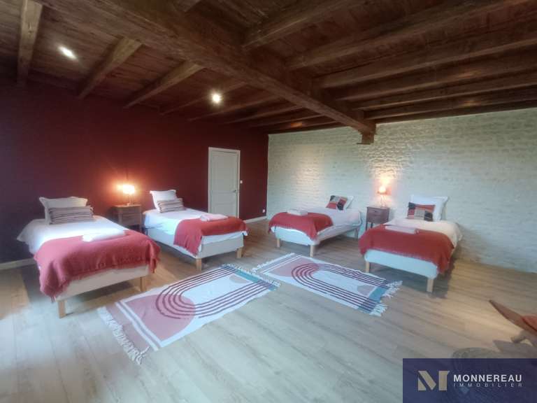 House Barbezieux-Saint-Hilaire - 12 bedrooms - 632m²