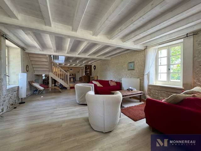 House Barbezieux-Saint-Hilaire