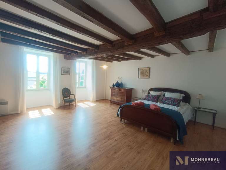 House Barbezieux-Saint-Hilaire - 12 bedrooms - 632m²