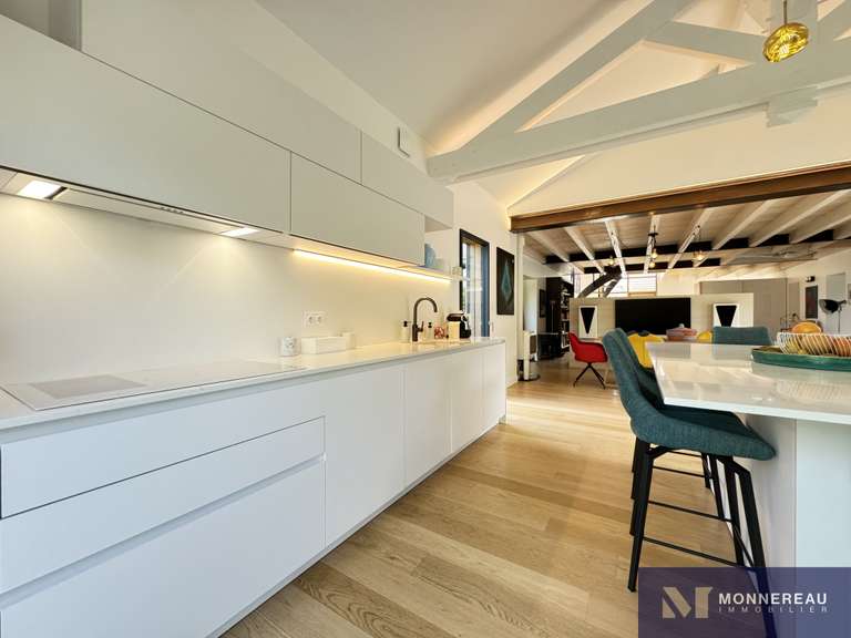 Maison Barbezieux-Saint-Hilaire - 4 chambres - 190m²