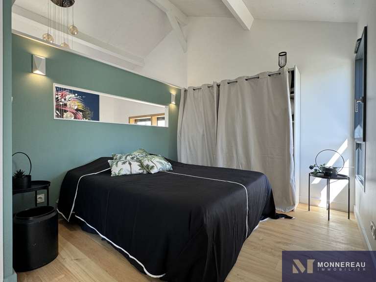 Maison Barbezieux-Saint-Hilaire - 4 chambres - 190m²