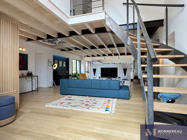 Maison Barbezieux-Saint-Hilaire - 4 chambres - 190m²