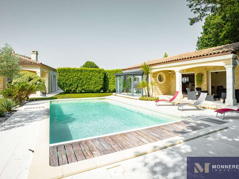 Maison Barbezieux-Saint-Hilaire - 6 chambres - 290m²
