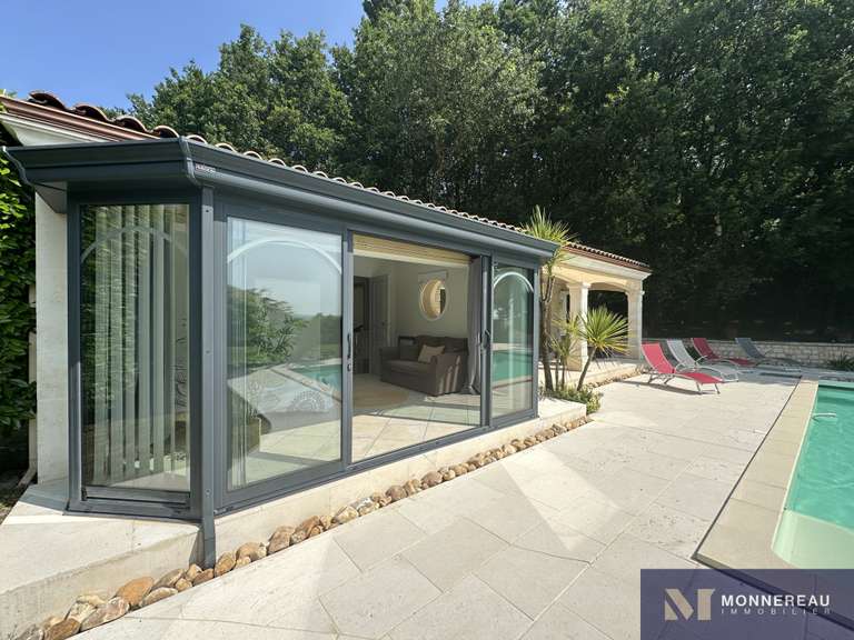 Maison Barbezieux-Saint-Hilaire - 6 chambres - 290m²