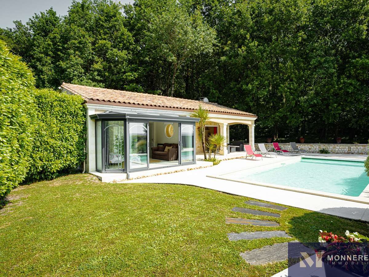 Maison Barbezieux-Saint-Hilaire