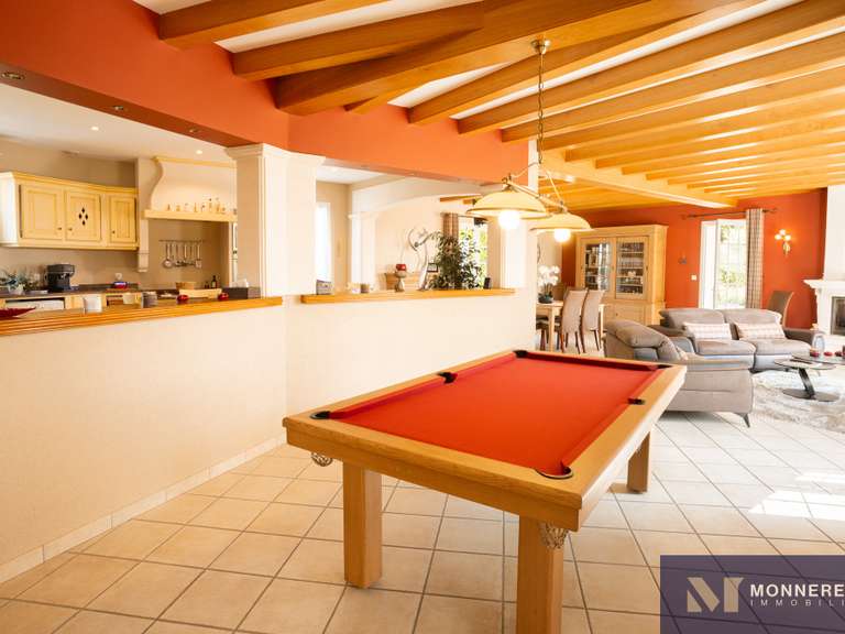 Maison Barbezieux-Saint-Hilaire - 6 chambres - 290m²