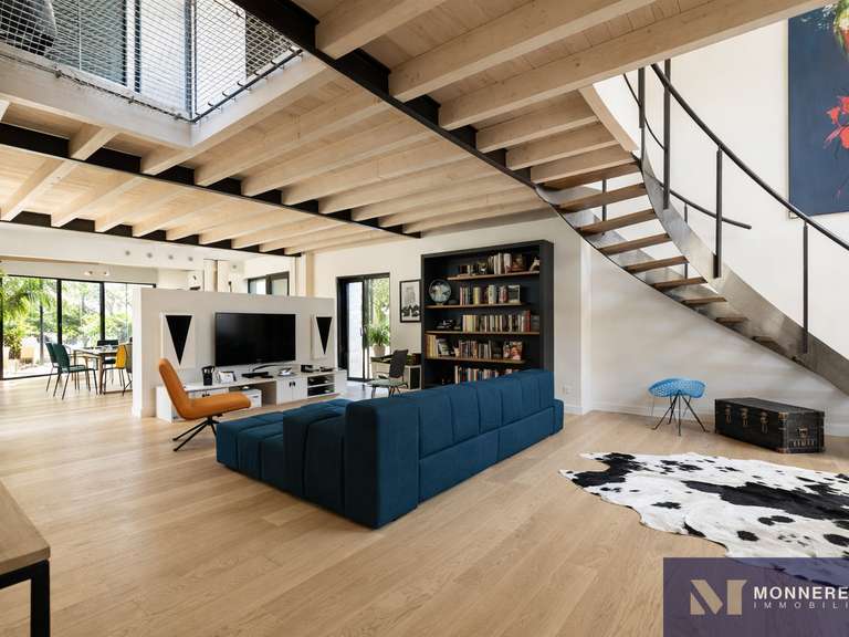 Maison Barbezieux-Saint-Hilaire - 4 chambres - 190m²