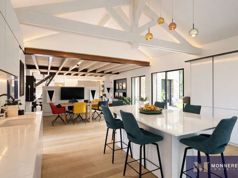 Maison Barbezieux-Saint-Hilaire - 4 chambres - 190m²